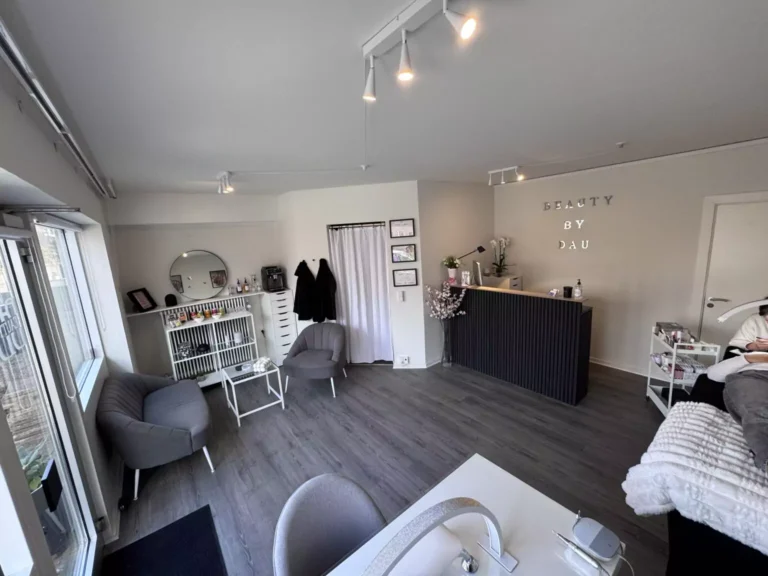 Lash Lift & Gele Negle i Sønderborg